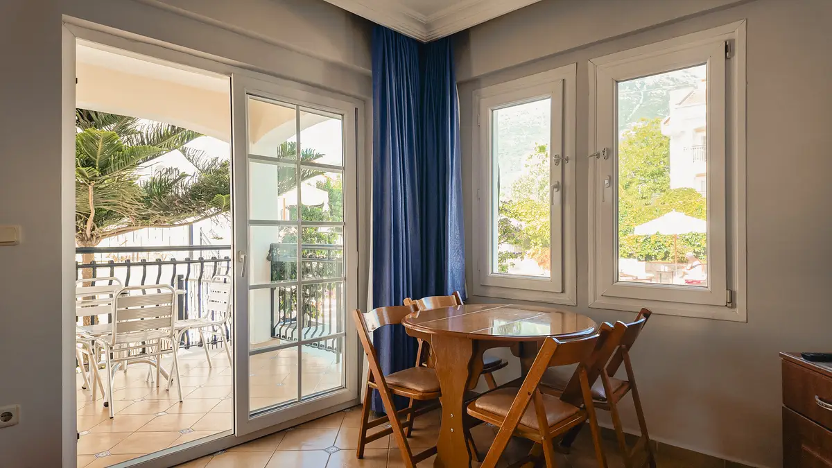 1 Bedroom Apartments