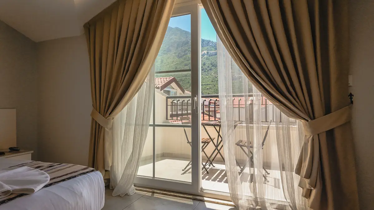 Honeymoon Room
